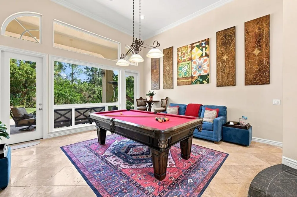 3501 Lone Hill Lane Encinitas, CA 92024