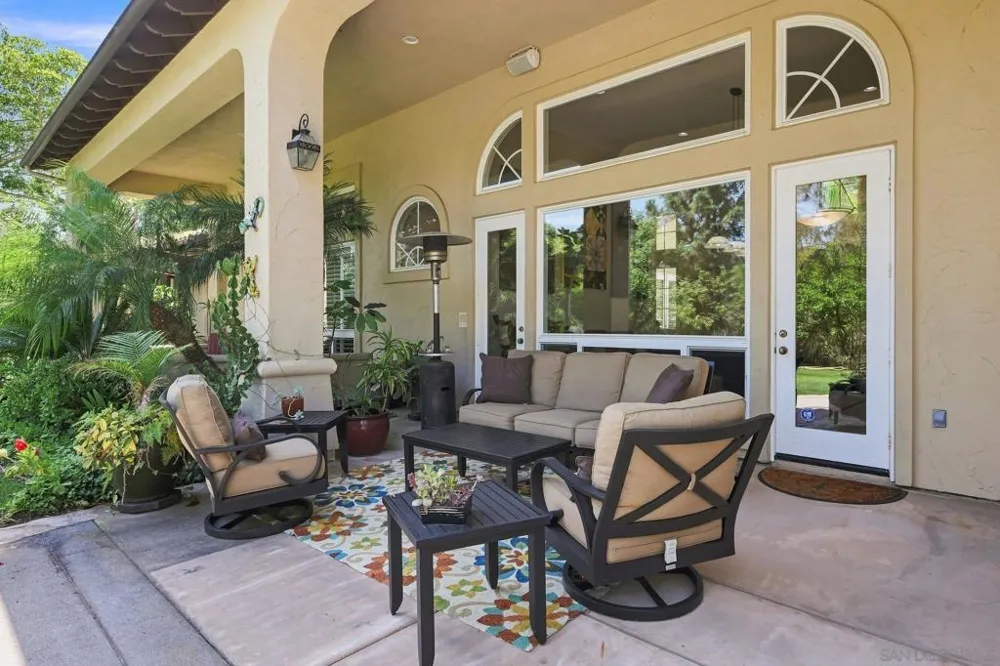 3501 Lone Hill Lane Encinitas, CA 92024