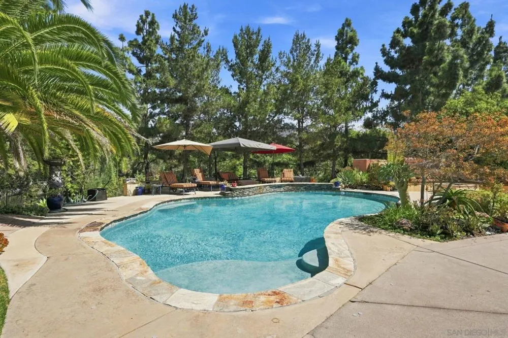 3501 Lone Hill Lane Encinitas, CA 92024