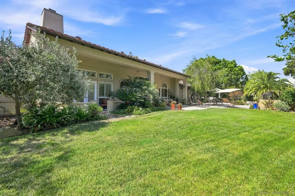 3501 Lone Hill Lane Encinitas, CA 92024