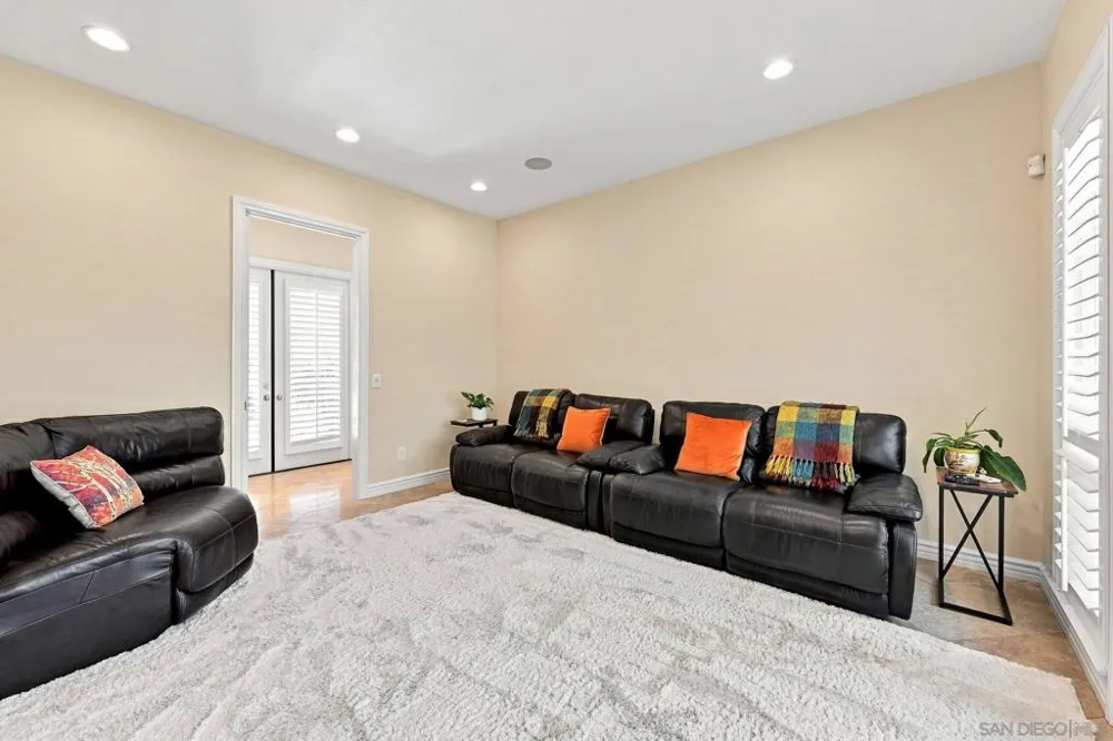 3501 Lone Hill Lane Encinitas, CA 92024