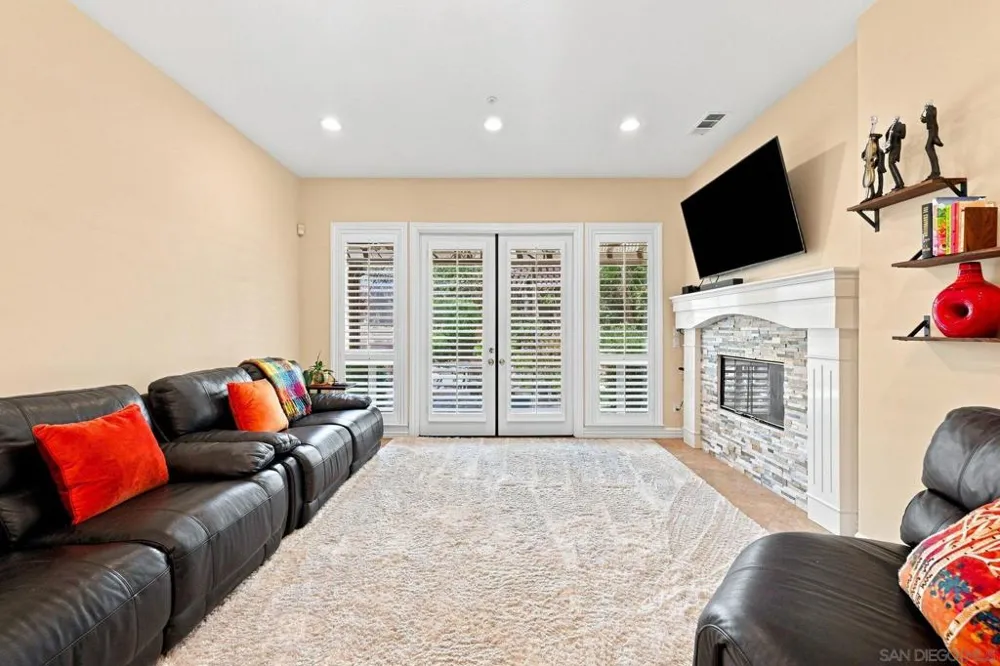 3501 Lone Hill Lane Encinitas, CA 92024