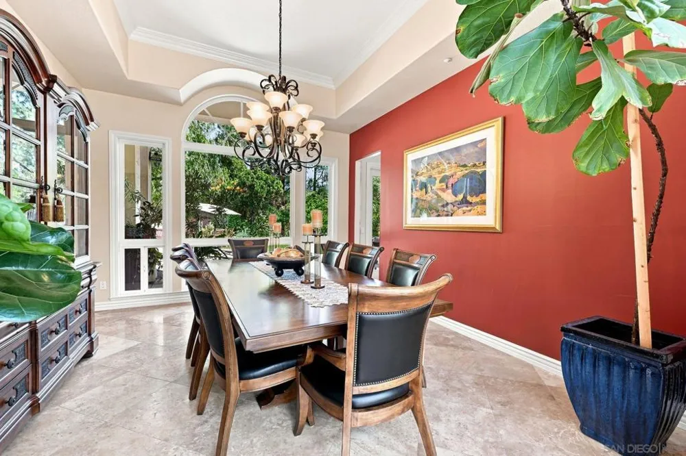 3501 Lone Hill Lane Encinitas, CA 92024