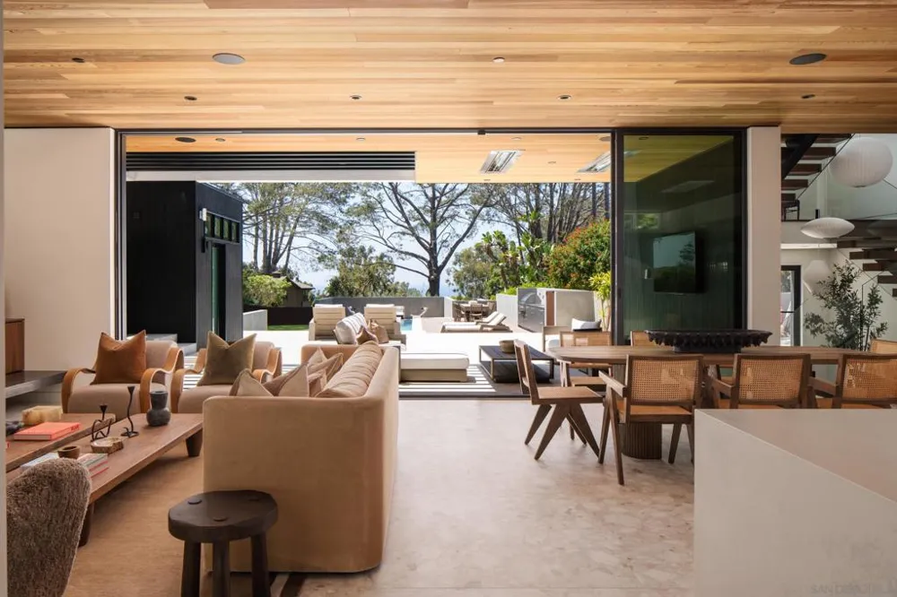 1411 Via Alta Del Mar, CA 92014
