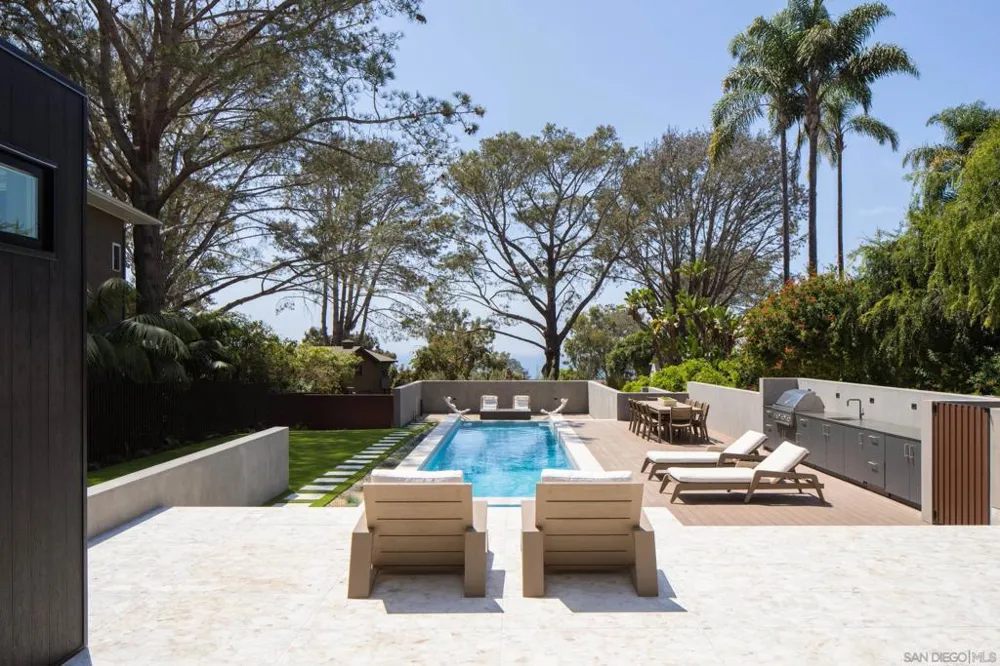 1411 Via Alta Del Mar, CA 92014