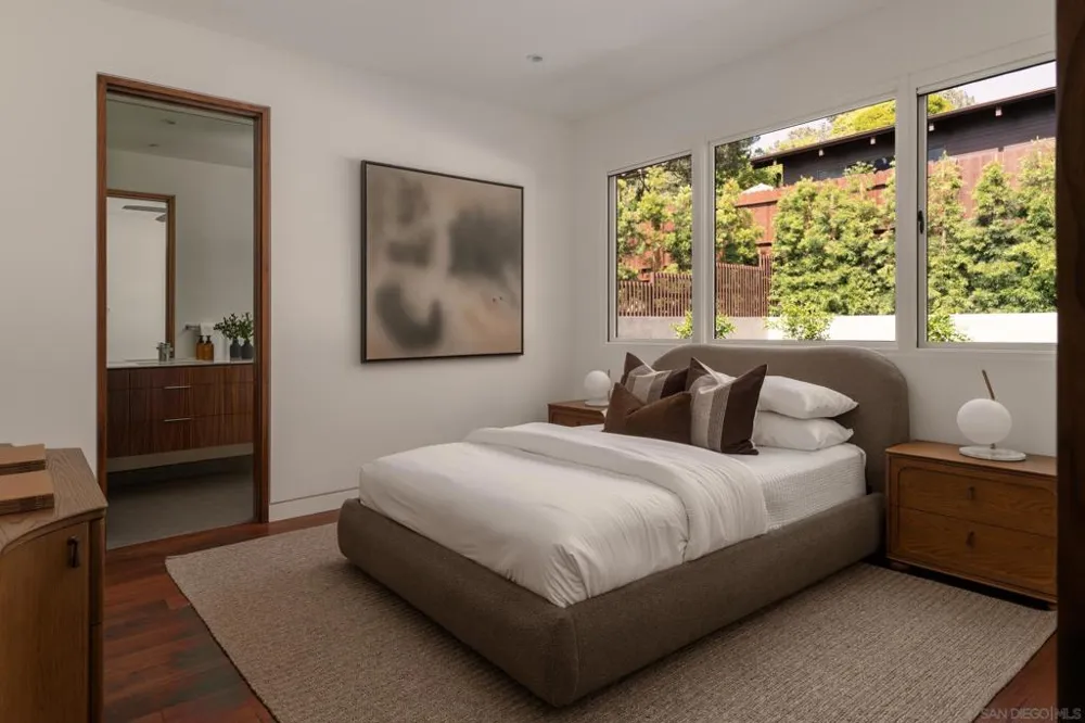 1411 Via Alta Del Mar, CA 92014