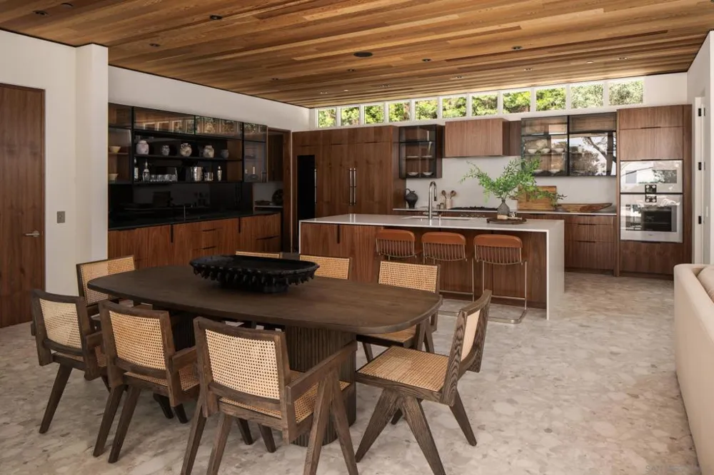 1411 Via Alta Del Mar, CA 92014