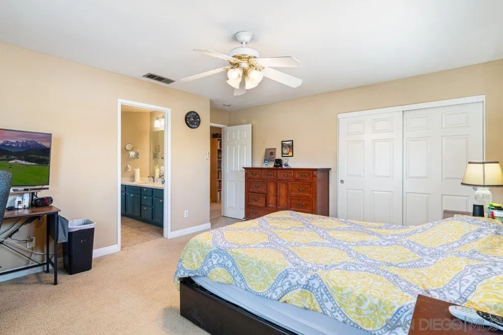 15325 E La Casa Dr Moreno Valley, CA 92555