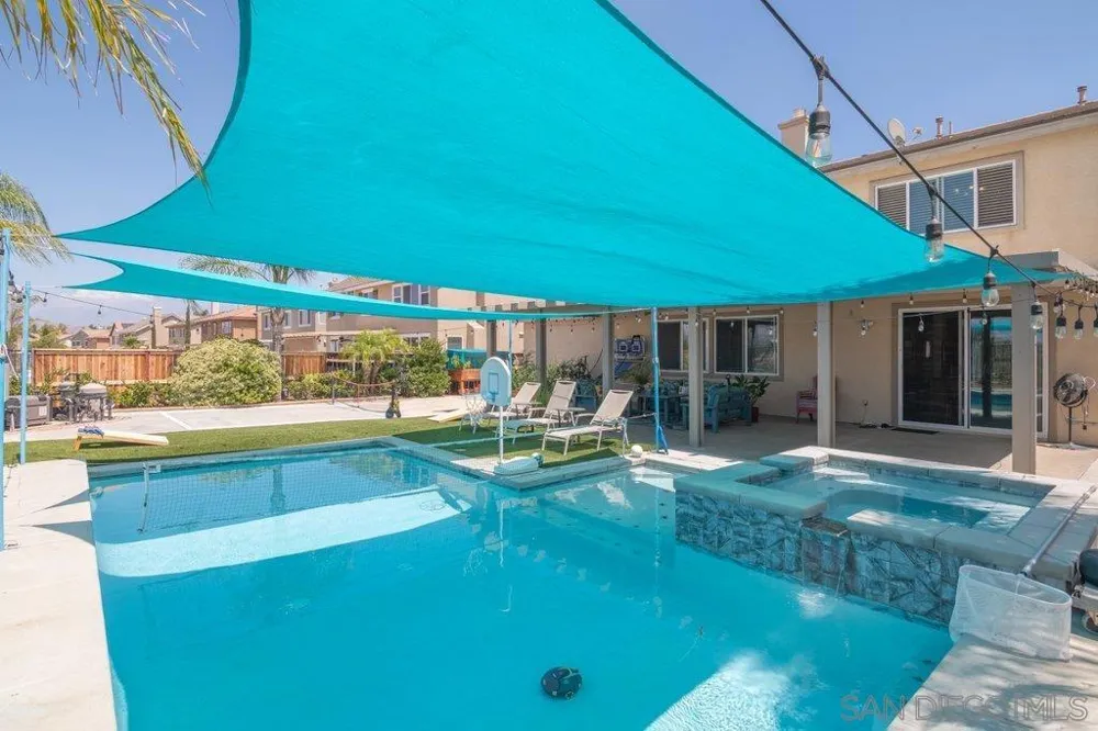 15325 E La Casa Dr Moreno Valley, CA 92555
