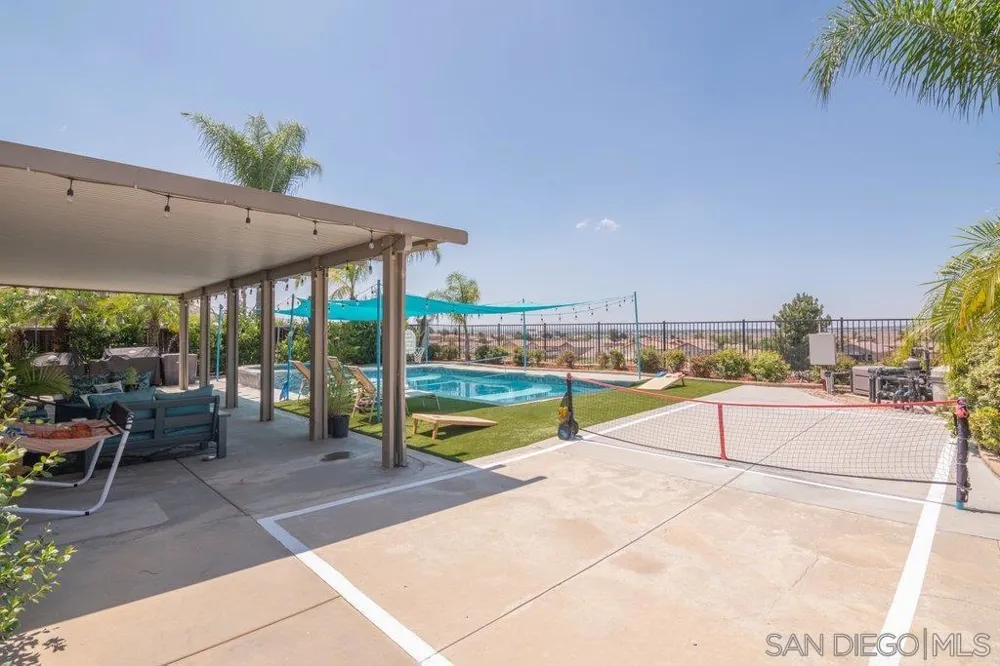 15325 E La Casa Dr Moreno Valley, CA 92555