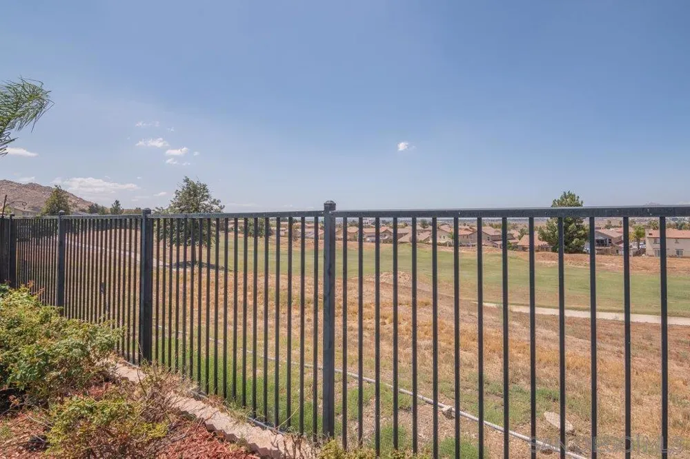15325 E La Casa Dr Moreno Valley, CA 92555
