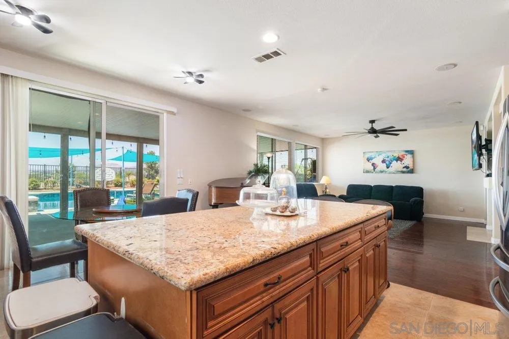 15325 E La Casa Dr Moreno Valley, CA 92555