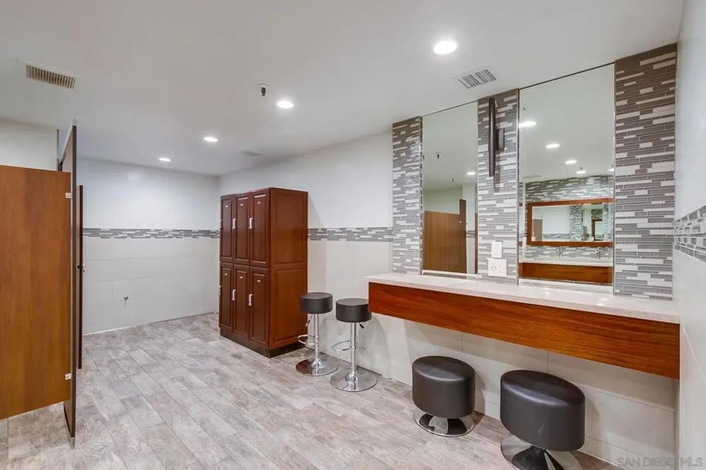 999 Pacific #C108 Oceanside, CA 92054