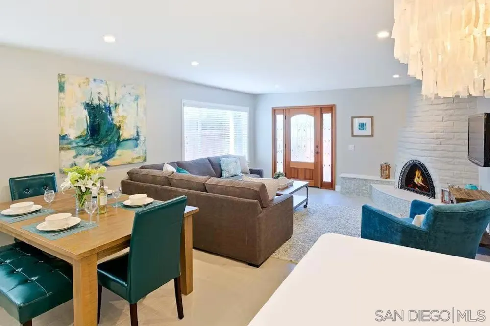 337 Rosemont St La Jolla, CA 92037