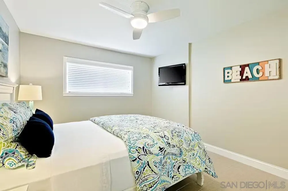 337 Rosemont St La Jolla, CA 92037