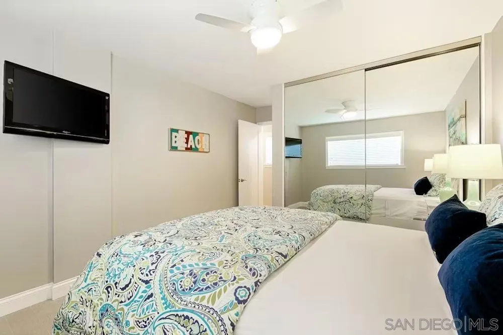 337 Rosemont St La Jolla, CA 92037