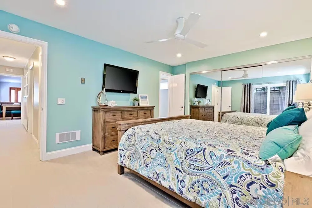 337 Rosemont St La Jolla, CA 92037