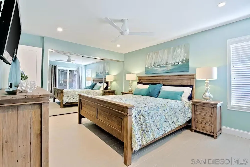 337 Rosemont St La Jolla, CA 92037