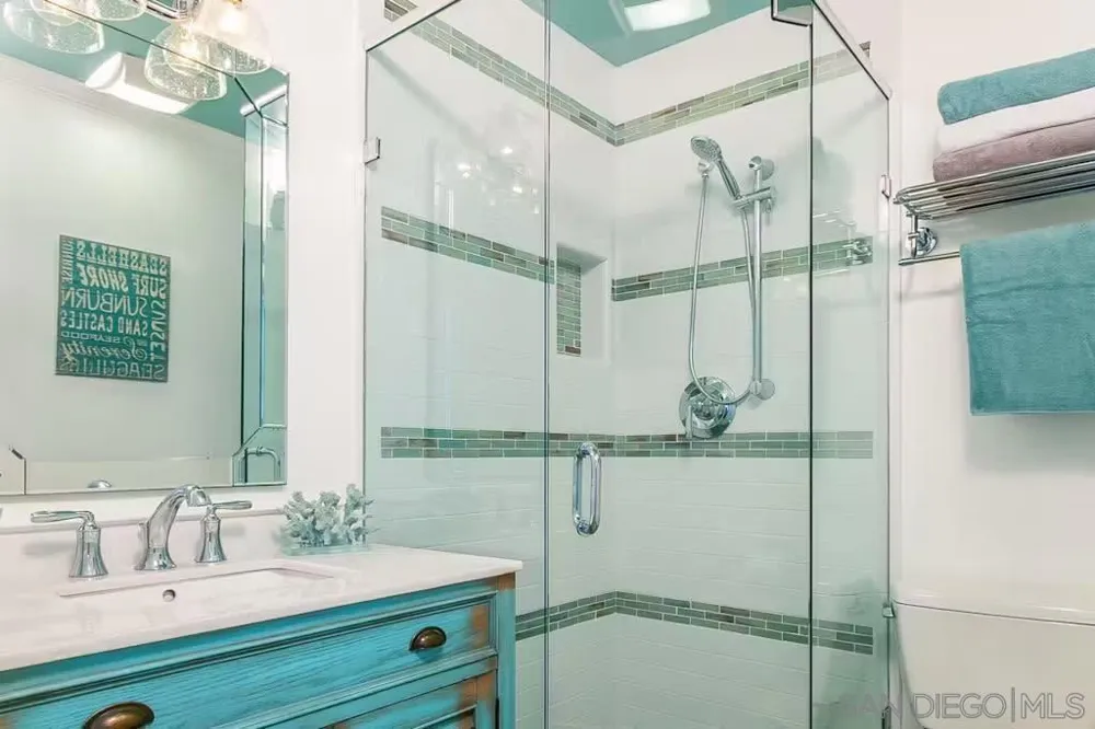 337 Rosemont St La Jolla, CA 92037