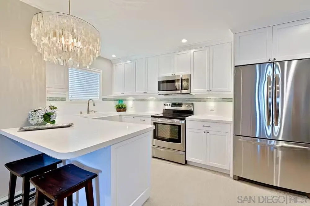 337 Rosemont St La Jolla, CA 92037