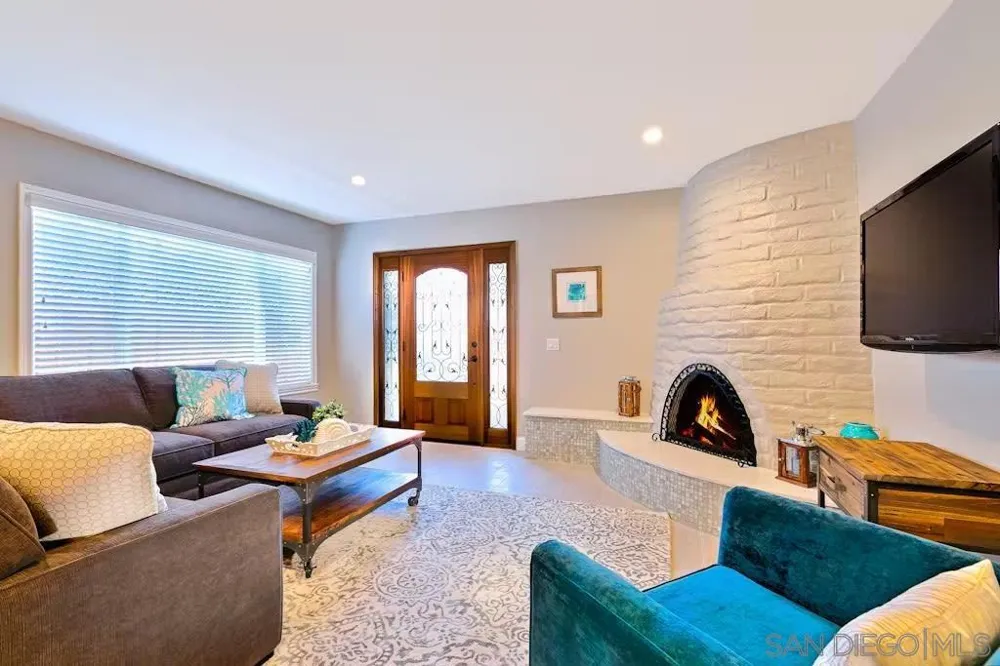 337 Rosemont St La Jolla, CA 92037