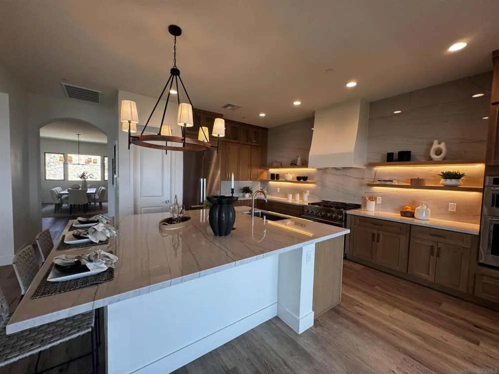 11631 Via Trevi Lakeside, CA 92040