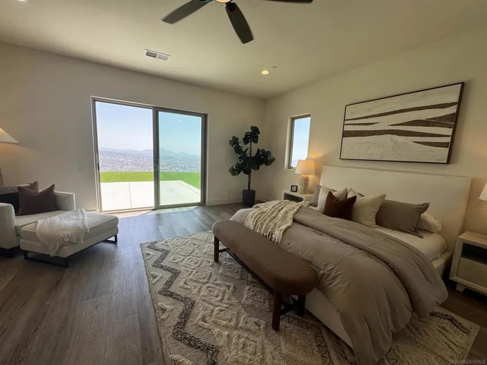 11631 Via Trevi Lakeside, CA 92040