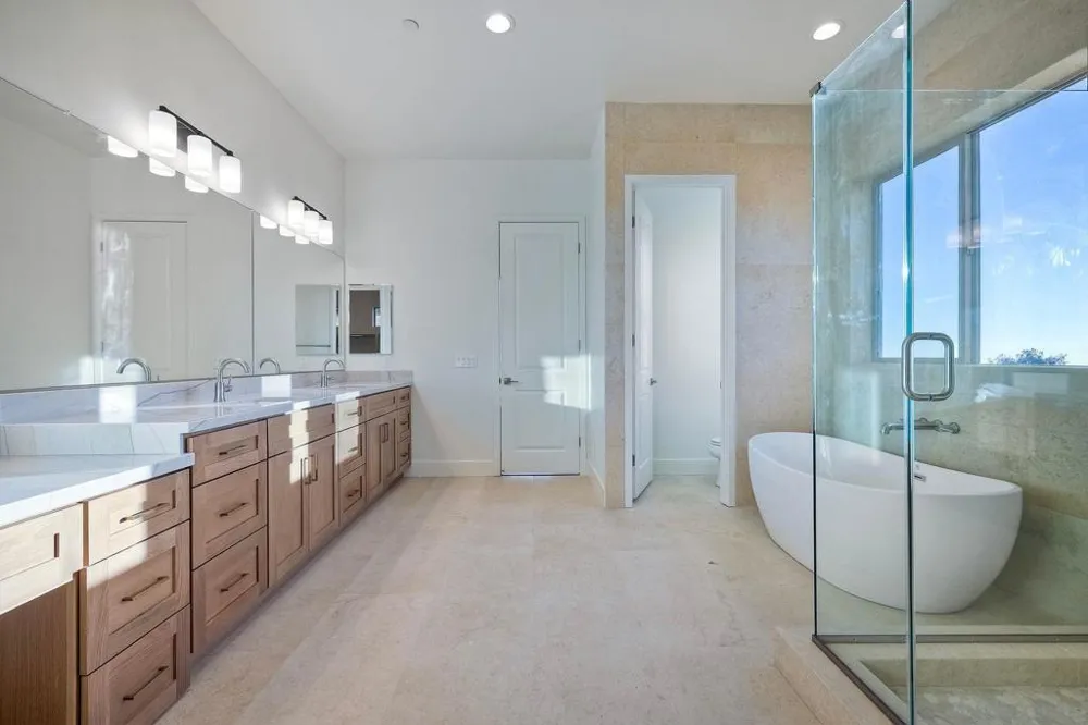 11631 Via Trevi Lakeside, CA 92040