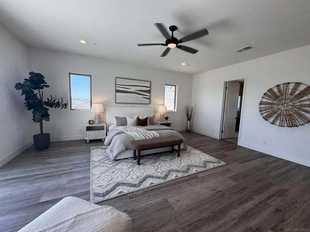 11631 Via Trevi Lakeside, CA 92040