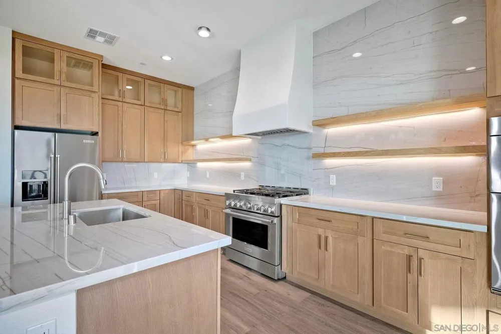 11631 Via Trevi Lakeside, CA 92040