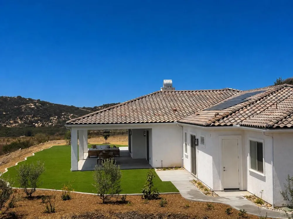 11631 Via Trevi Lakeside, CA 92040