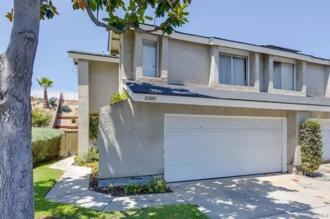 6986 Pembridge Lane
