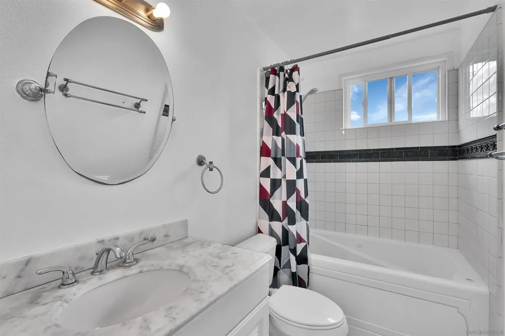 4046 GLADING San Diego, CA 92154