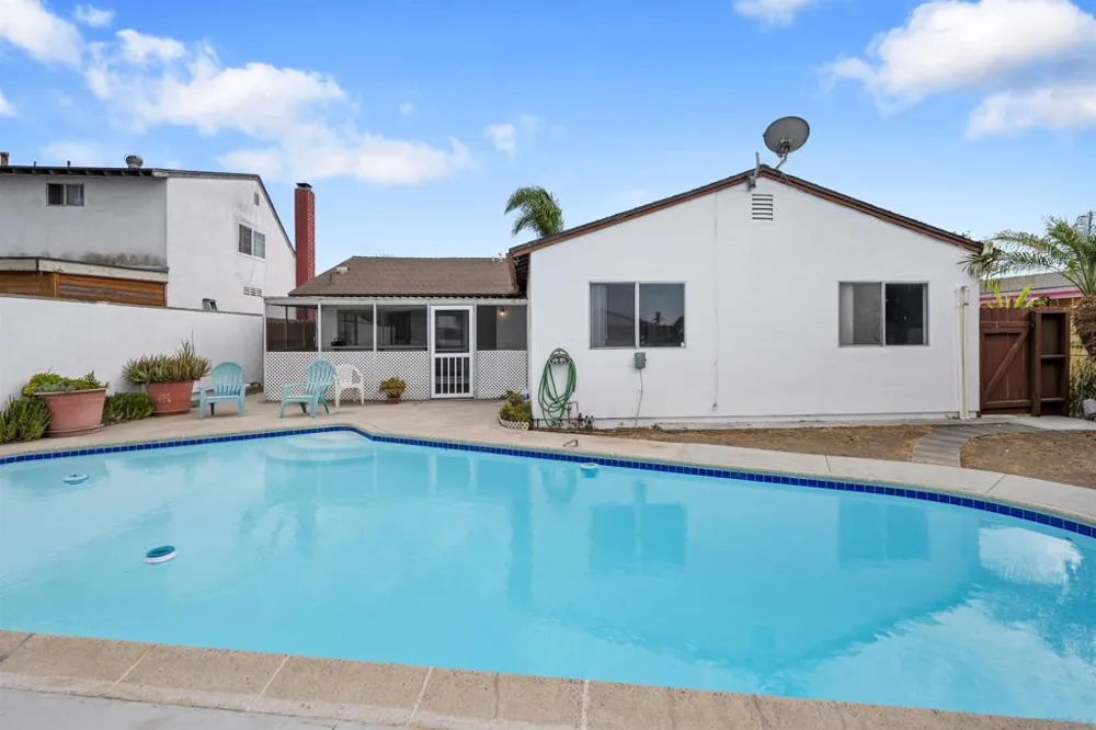 4046 GLADING San Diego, CA 92154