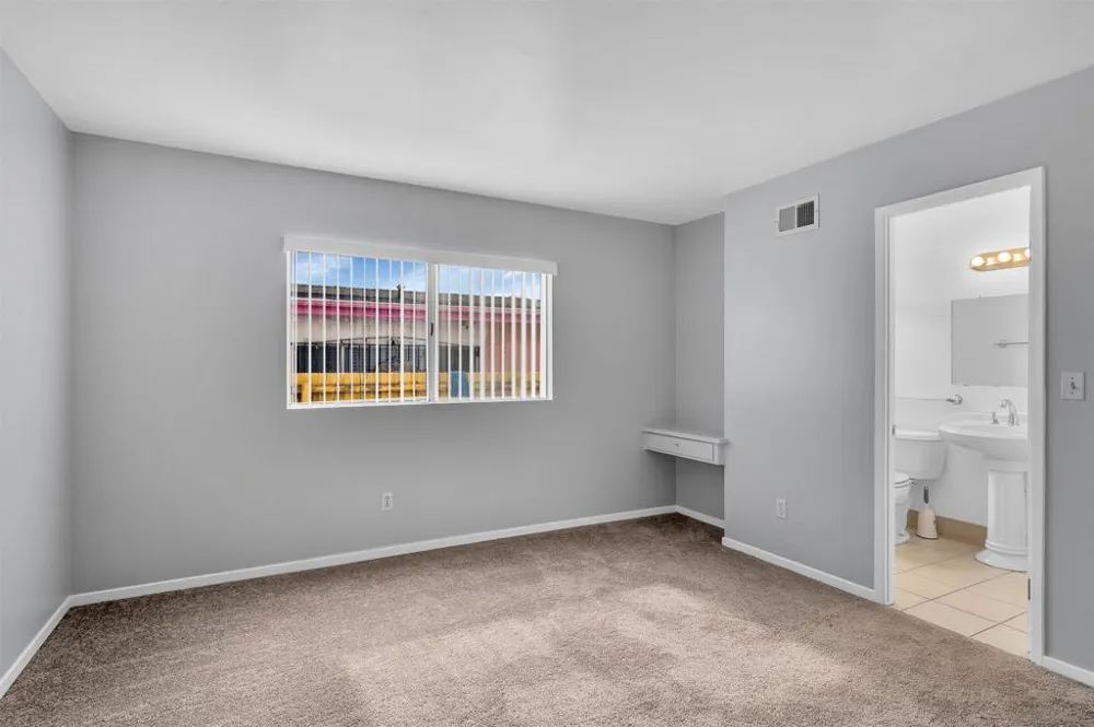 4046 GLADING San Diego, CA 92154