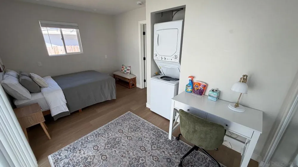 3208 Madison Ave Carlsbad, CA 92008