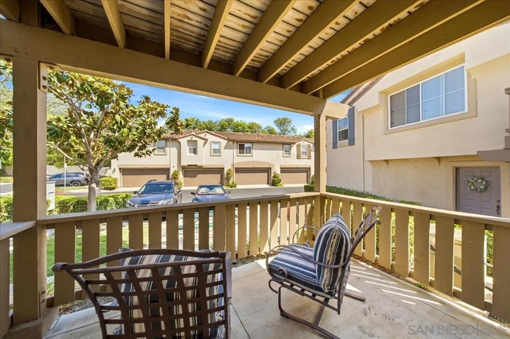 6015 Paseo Salinero Carlsbad, CA 92009