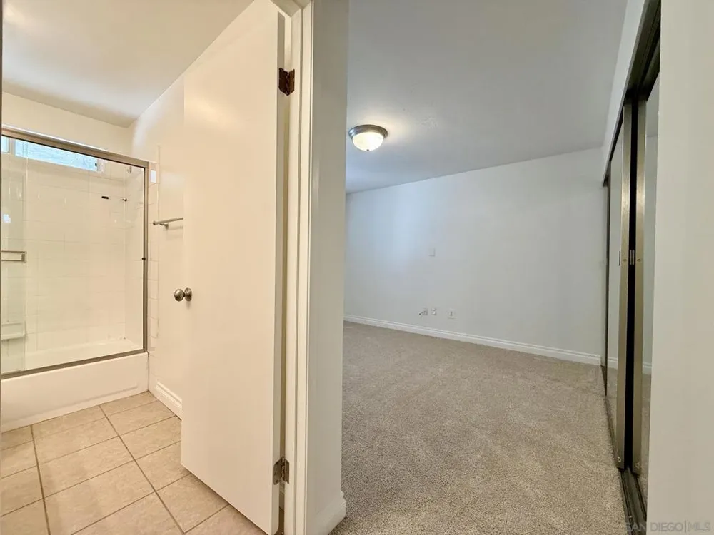 1756 Essex St #305 San Diego, CA 92103