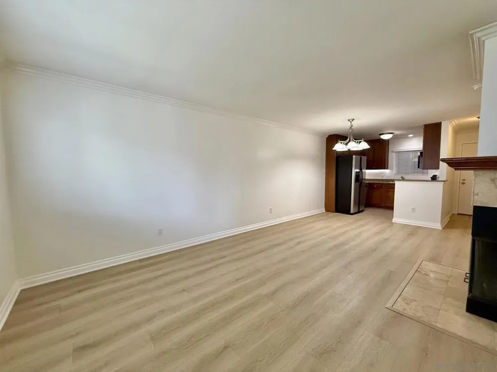 1756 Essex St #305 San Diego, CA 92103
