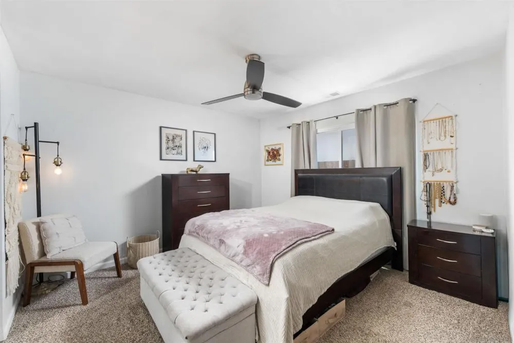 10056 Woodpark Santee, CA 92071