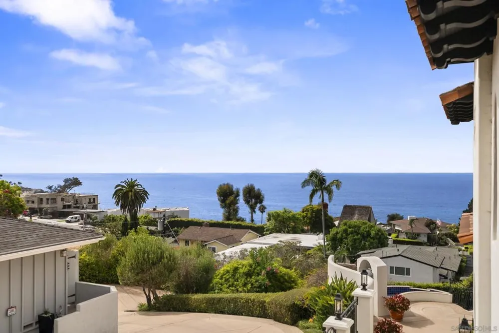1745 Amalfi St La Jolla, CA 92037