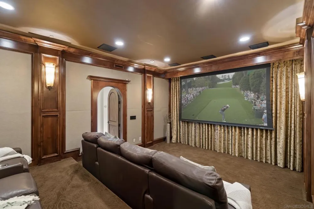 1745 Amalfi St La Jolla, CA 92037