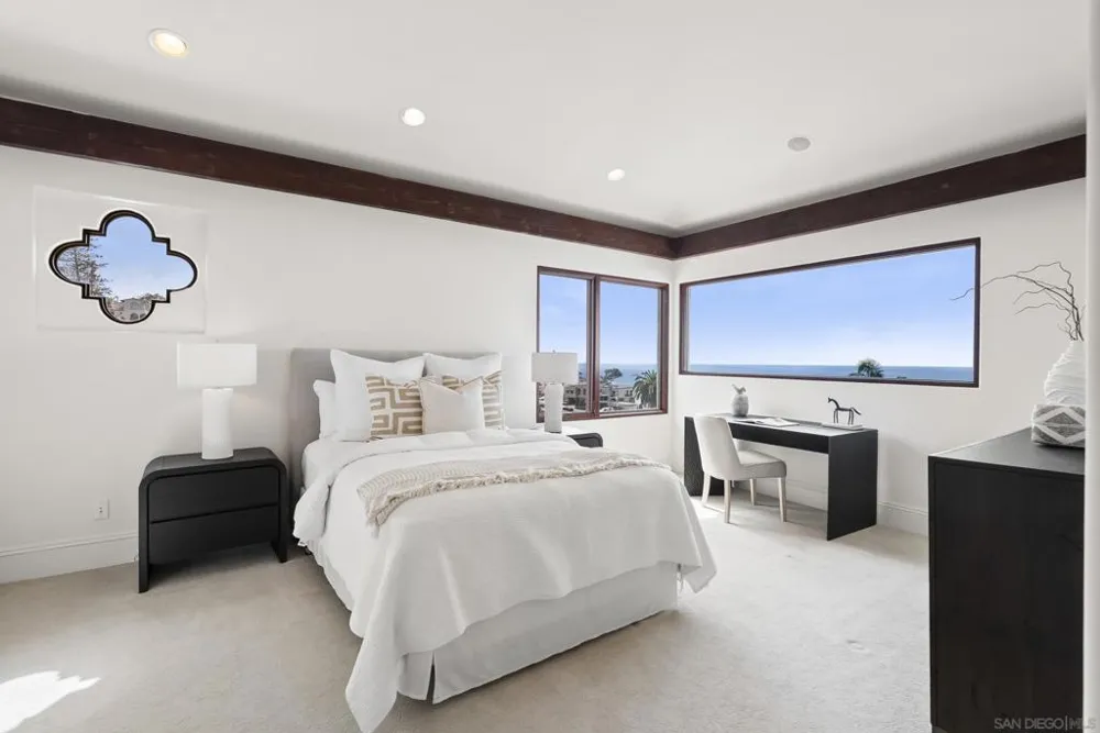1745 Amalfi St La Jolla, CA 92037