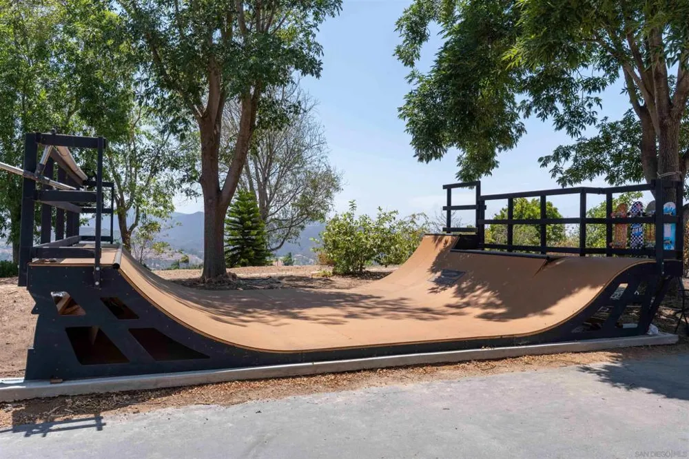 30410 Calle La Reina Bonsall, CA 92003