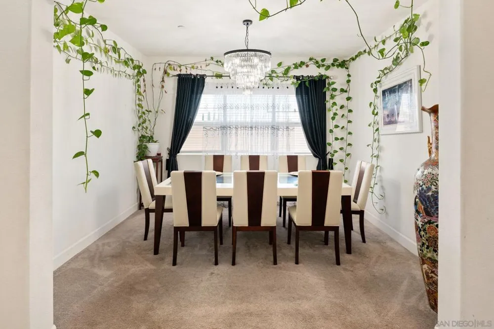 1675 Felicita Escondido, CA 92025