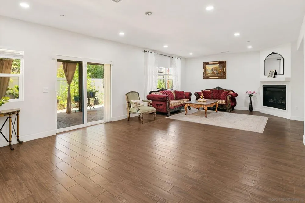 1675 Felicita Escondido, CA 92025