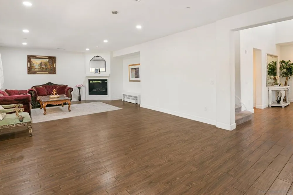 1675 Felicita Escondido, CA 92025