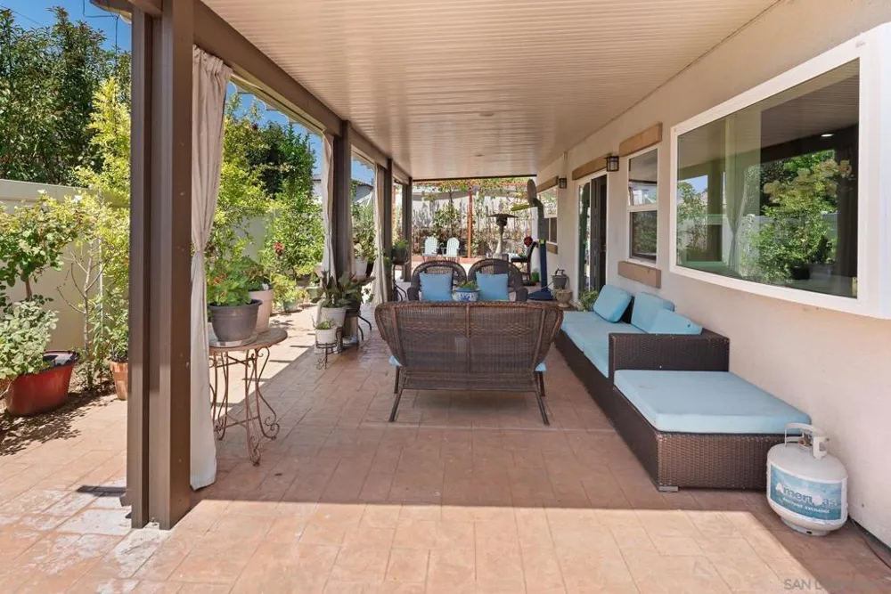 1675 Felicita Escondido, CA 92025