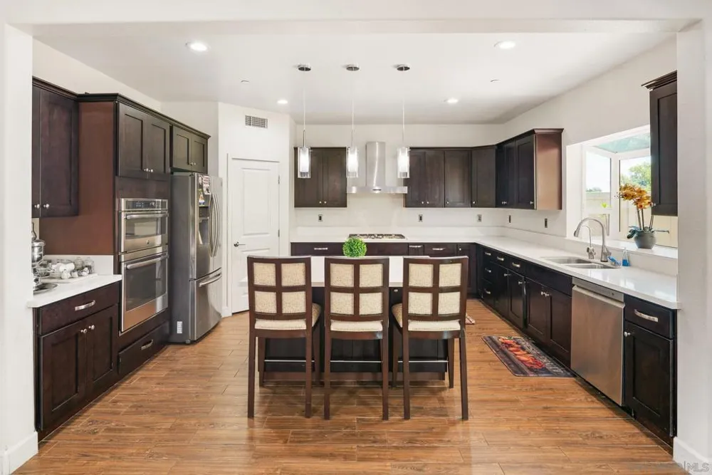 1675 Felicita Escondido, CA 92025