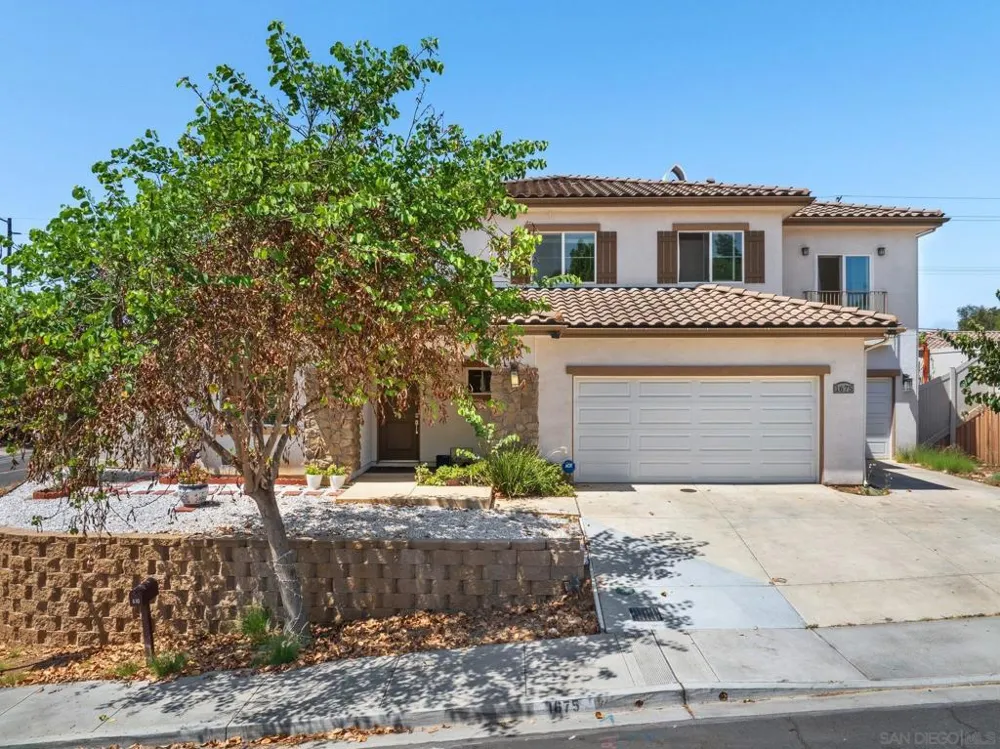 1675 Felicita Escondido, CA 92025